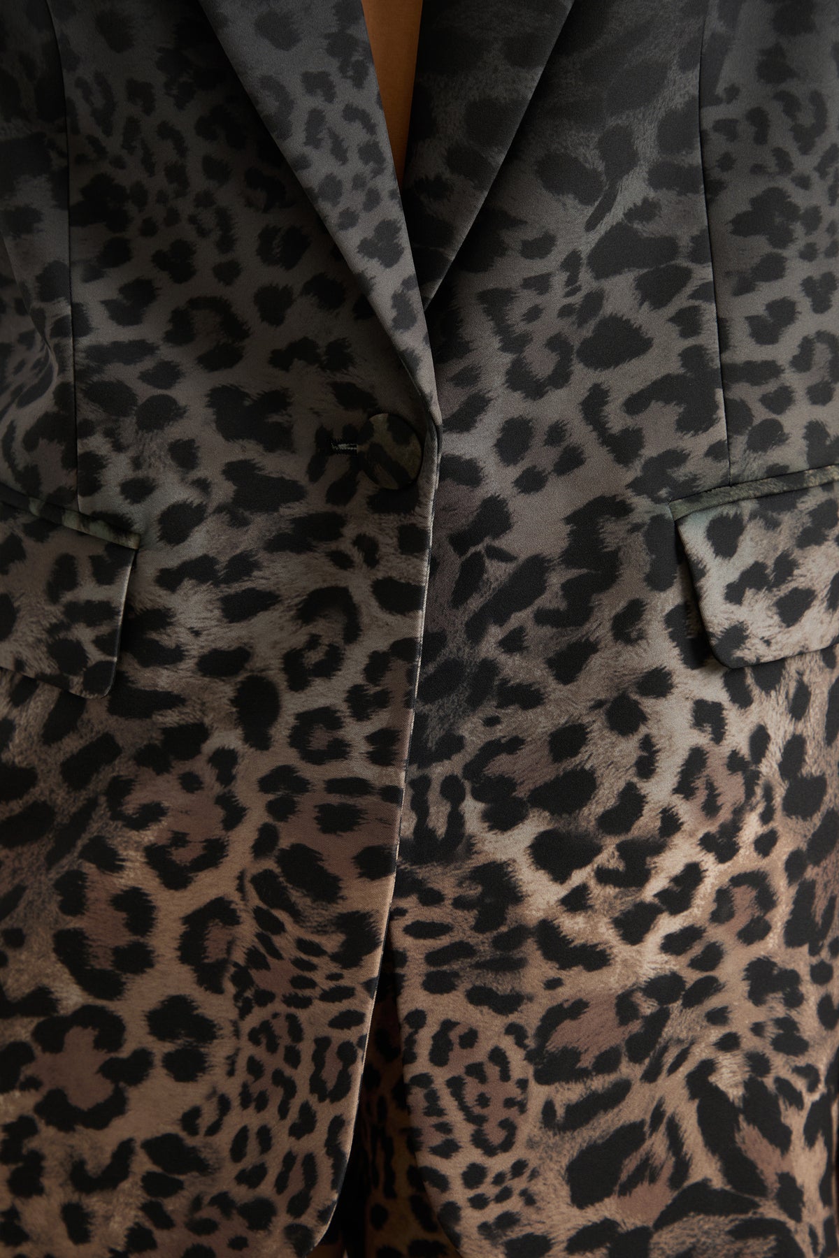 CL135449021 Hurley _ Leopard Print Ombre Longline Blazer 10.jpg