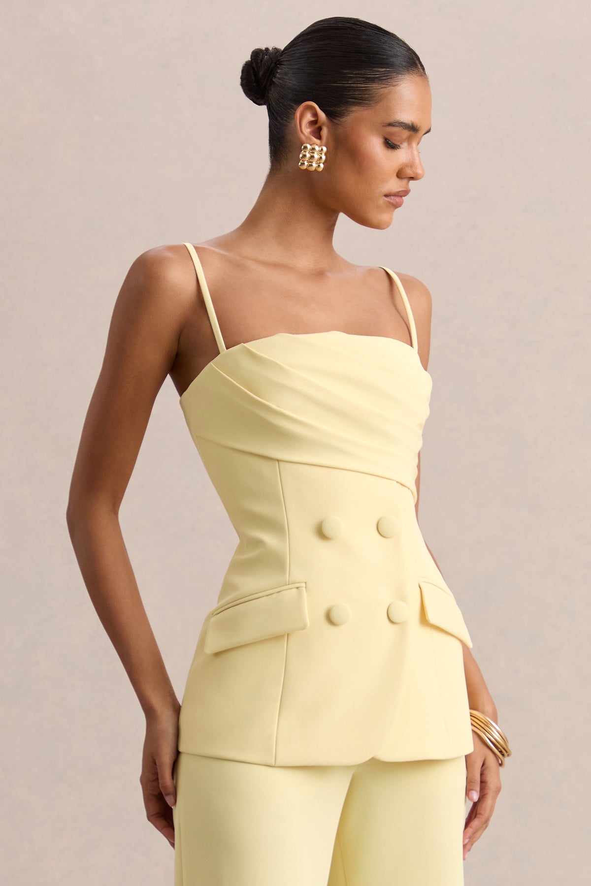 ECM_HR_CL137127121 Lunivra Lemon Square-Neck Tailored Top 0.jpg