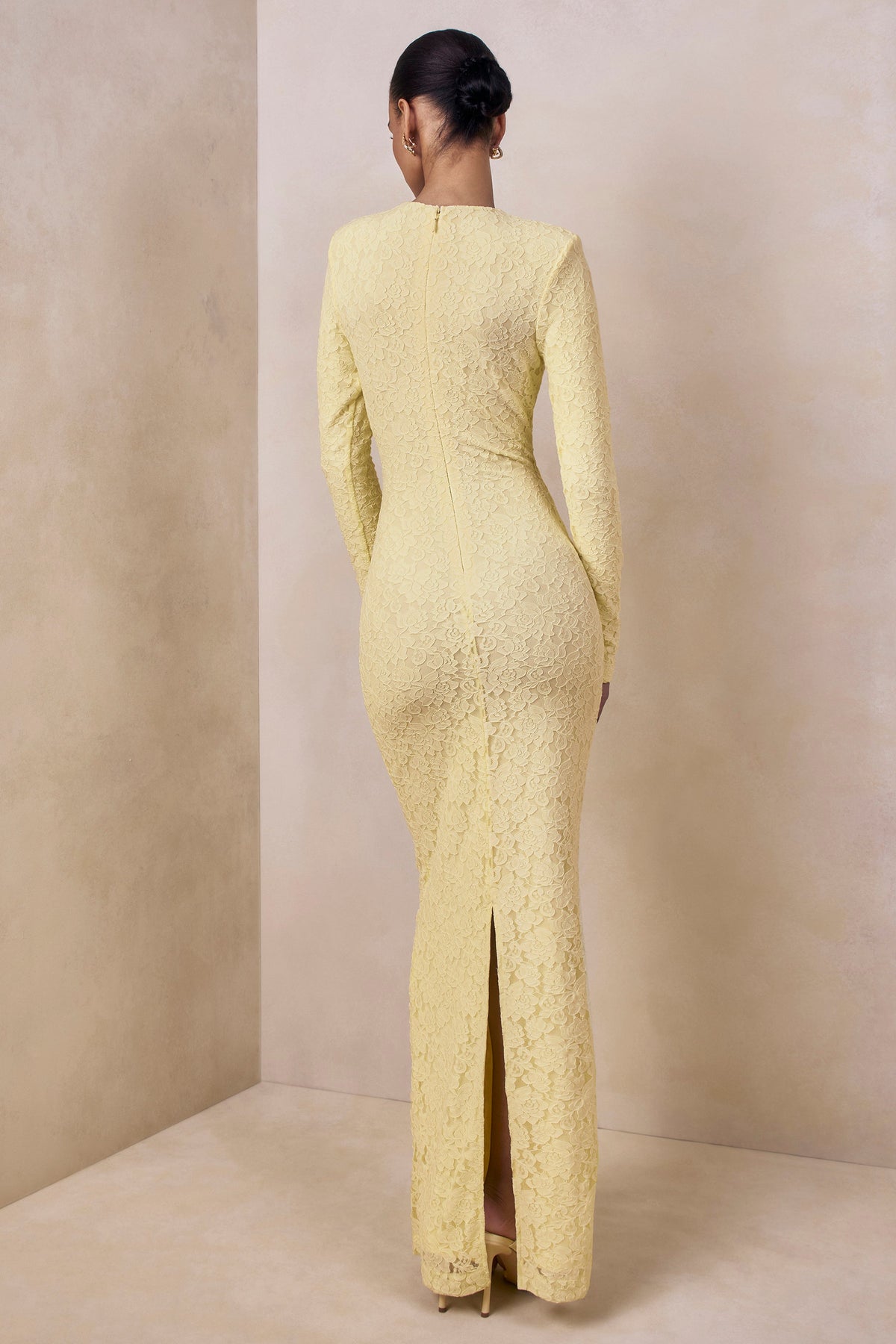 CL13726412106_ECM_HR_CL137264121_-_Evangela_Lemon_Lace_Crew-Neck_Maxi_Dress_With_Wrap-Detail6