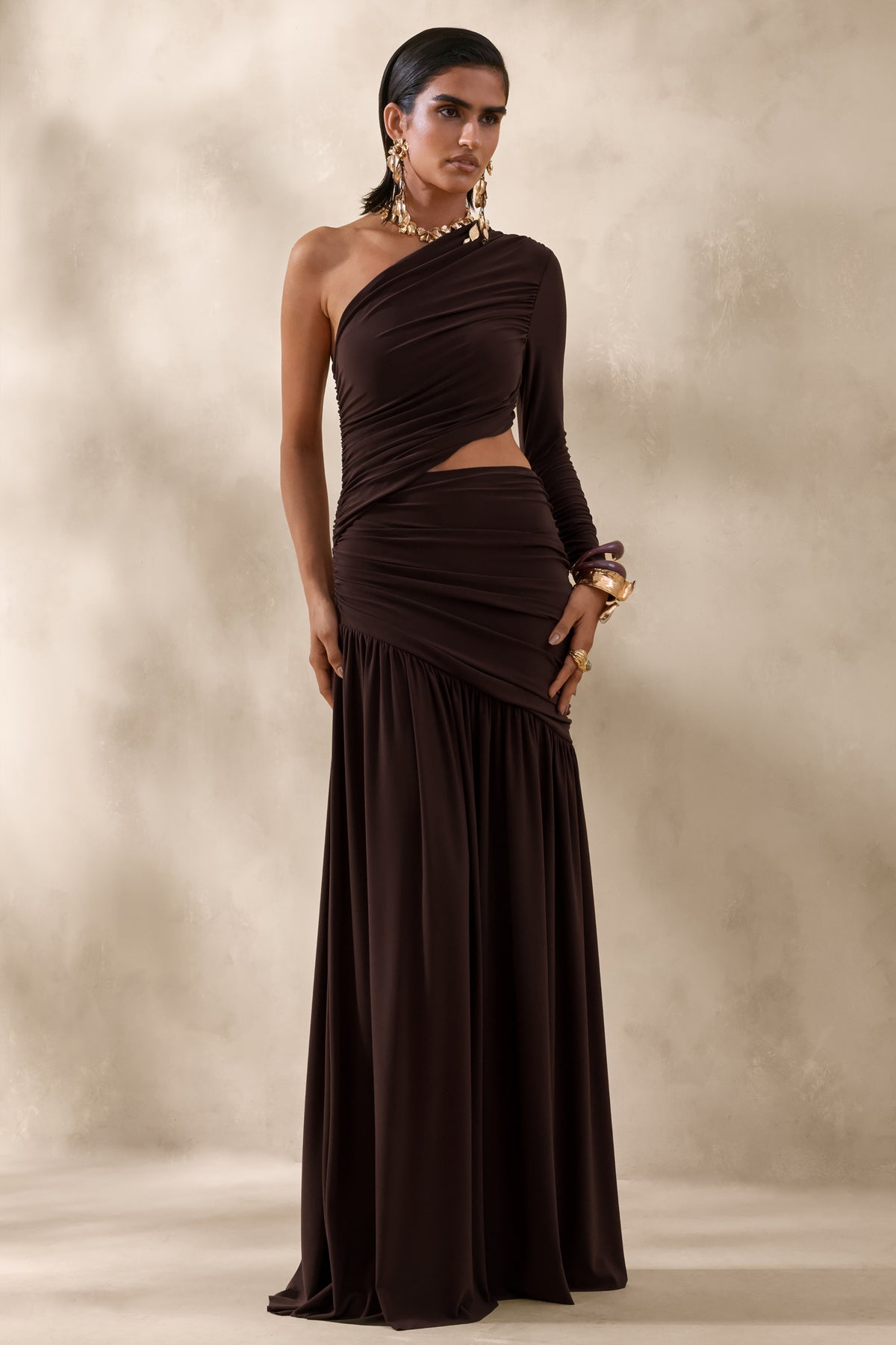 ECM_HR_CL137518021----Kinsley-_-Brown-Asymmetric-Neck-Maxi-Dress-With-Body-Cut-Out-Detail-0_1.jpg