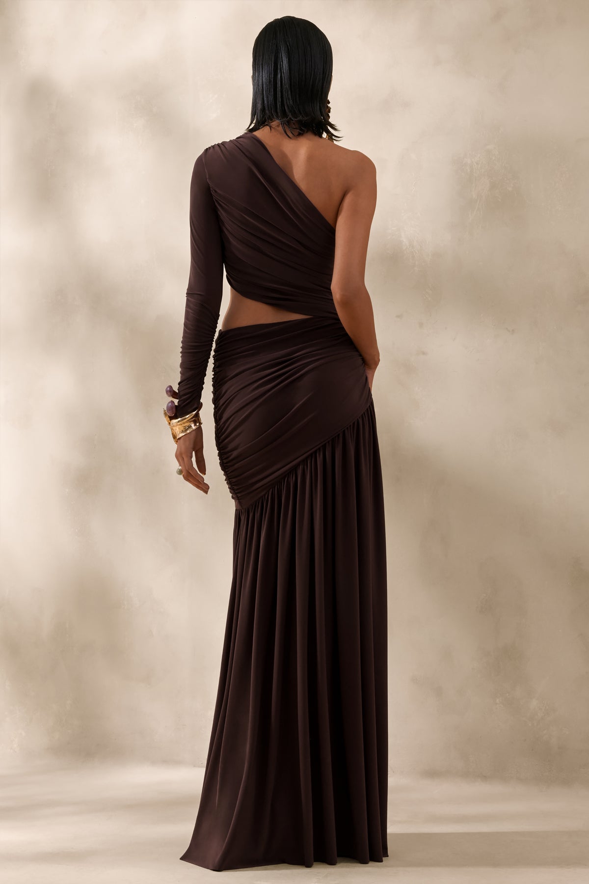 ECM_HR_CL137518021----Kinsley-_-Brown-Asymmetric-Neck-Maxi-Dress-With-Body-Cut-Out-Detail-2_2.jpg