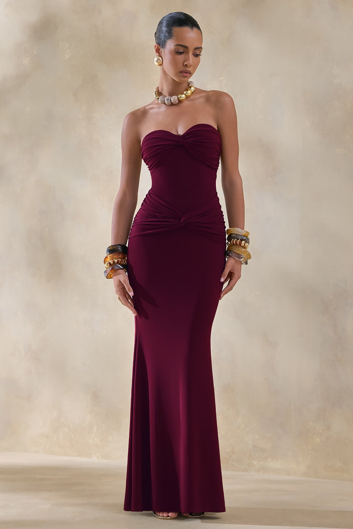 ECM_HR_CL137520102---Elodia-Burgundy-Bandeau-Maxi-Dress-With-Gathered-Detailing-2.jpg