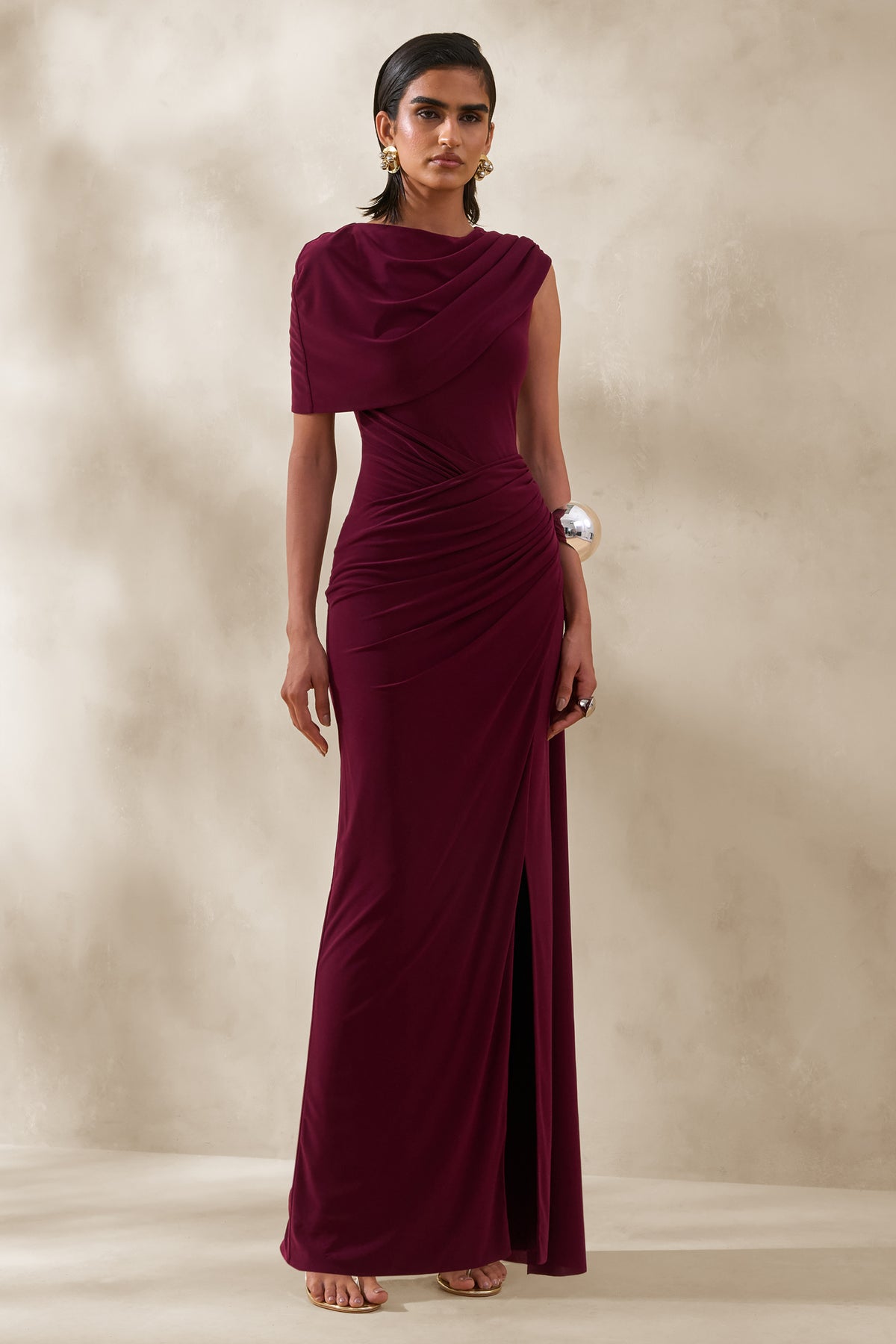 ECM_HR_CL137657102---Palomara-_-Burgundy-Round-Neck-Maxi-Dress-With-Sash-And-Front-High-Split-1.jpg