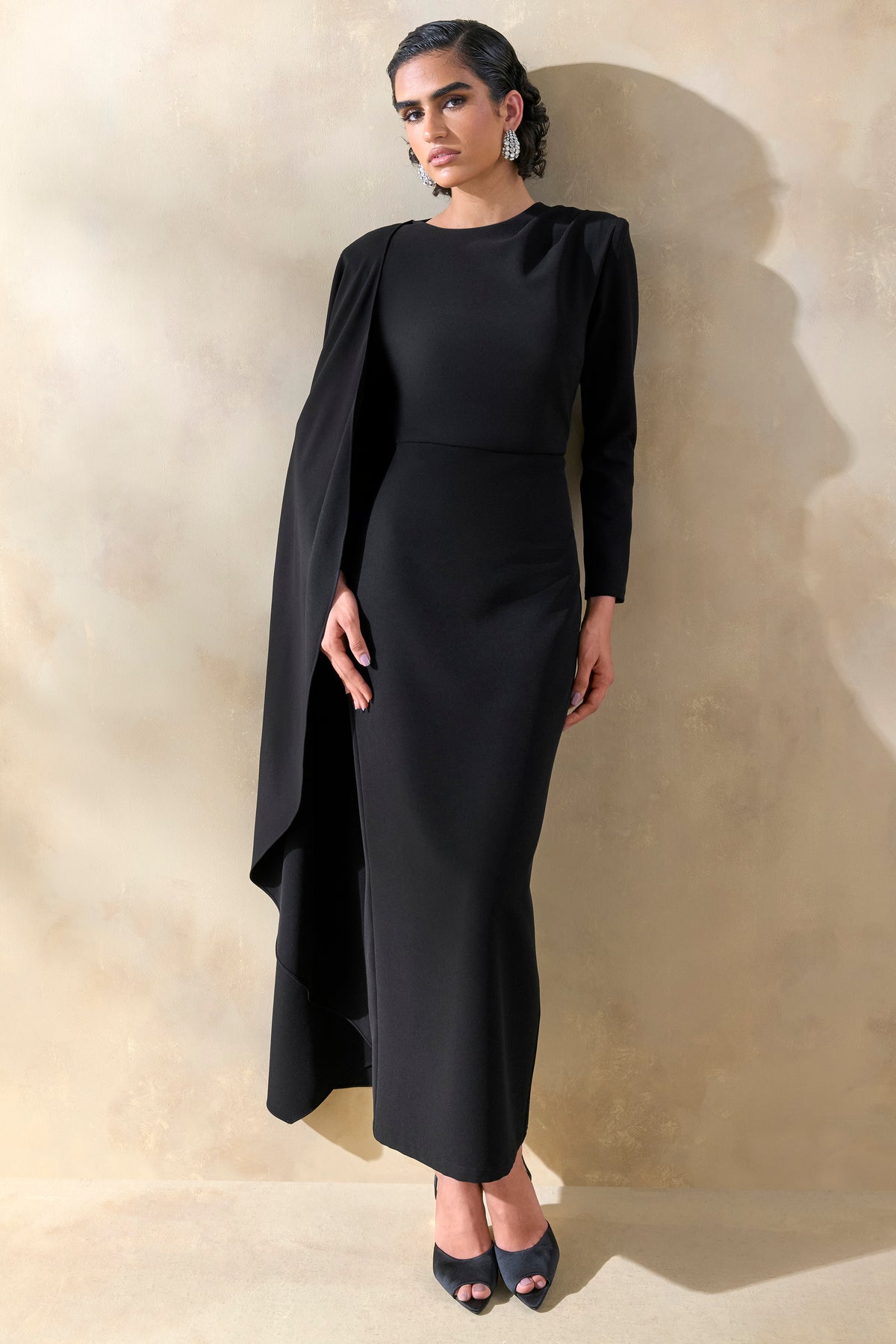 ECM_HR_CL137672001 - Jovea _ Black Round-Neck Maxi Dress With Cape-Sleeve 3.jpg