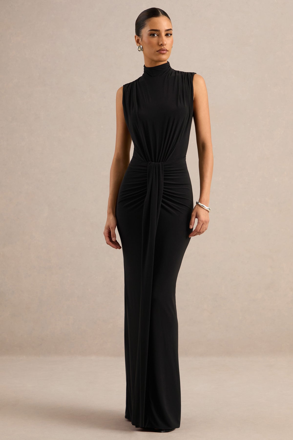 ECM_HR_CL137765001_Isona_Black 18.jpg