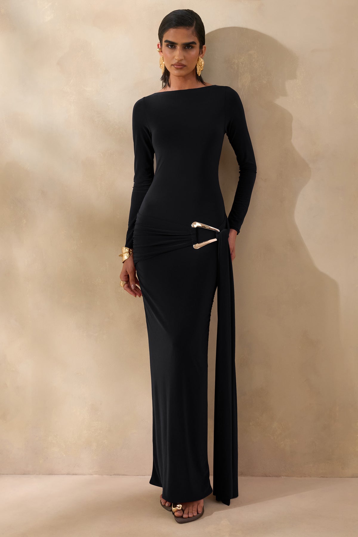 ECM_HR_CL137884001 -  Astrielle | Black Round-Neck With Gold-Detail And Sash 4.jpg