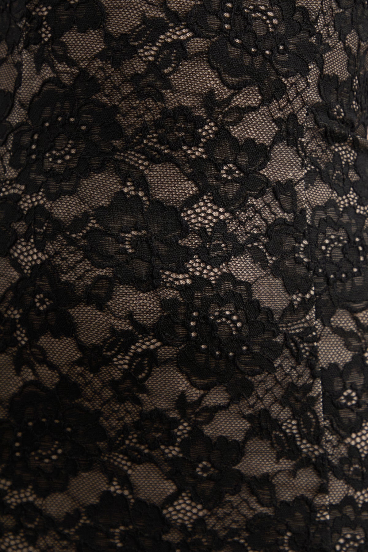 ECM_HR_CL137971001_Mirellia_Black 26.jpg