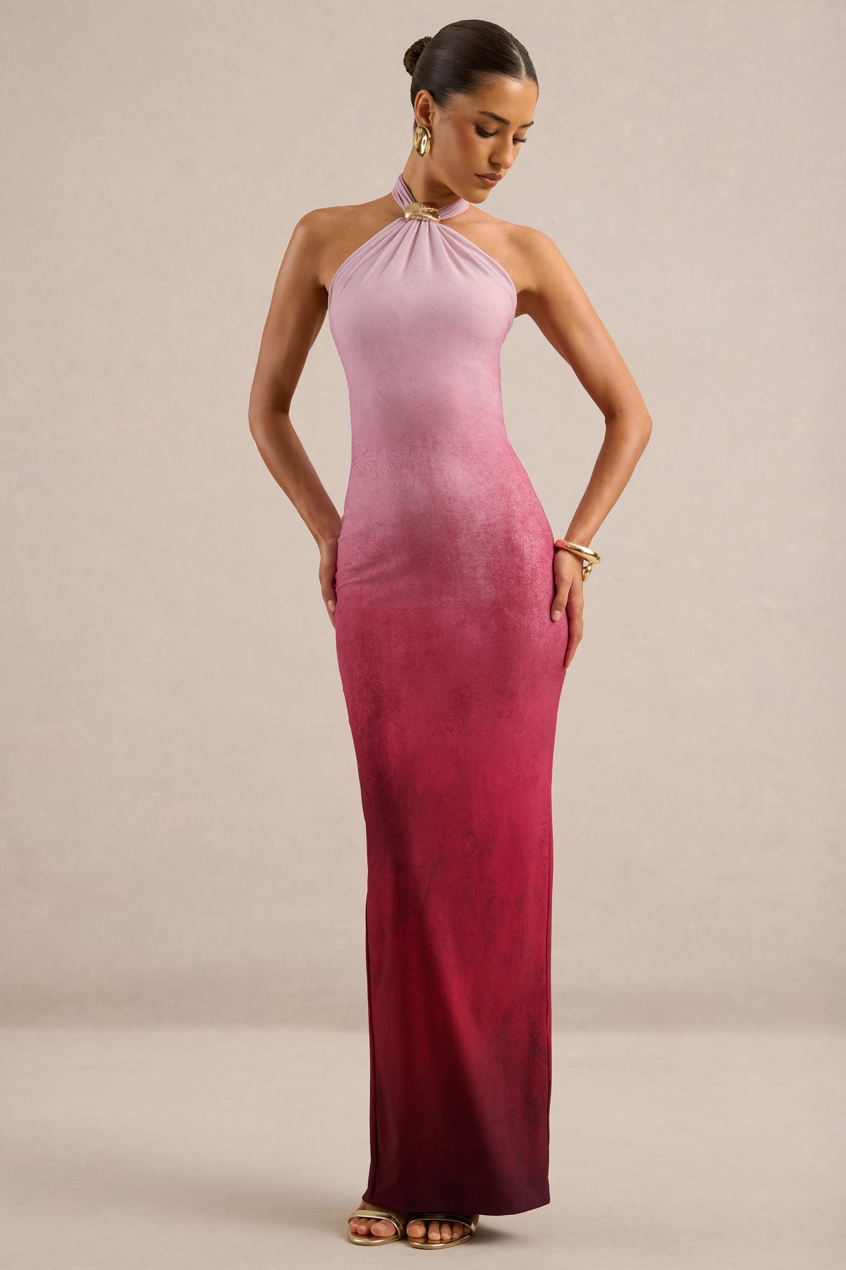 ECM_HR_CL138118101 - Thera _ Berry Ombre Halter-Neck Maxi Dress With Gold Detail1.jpg