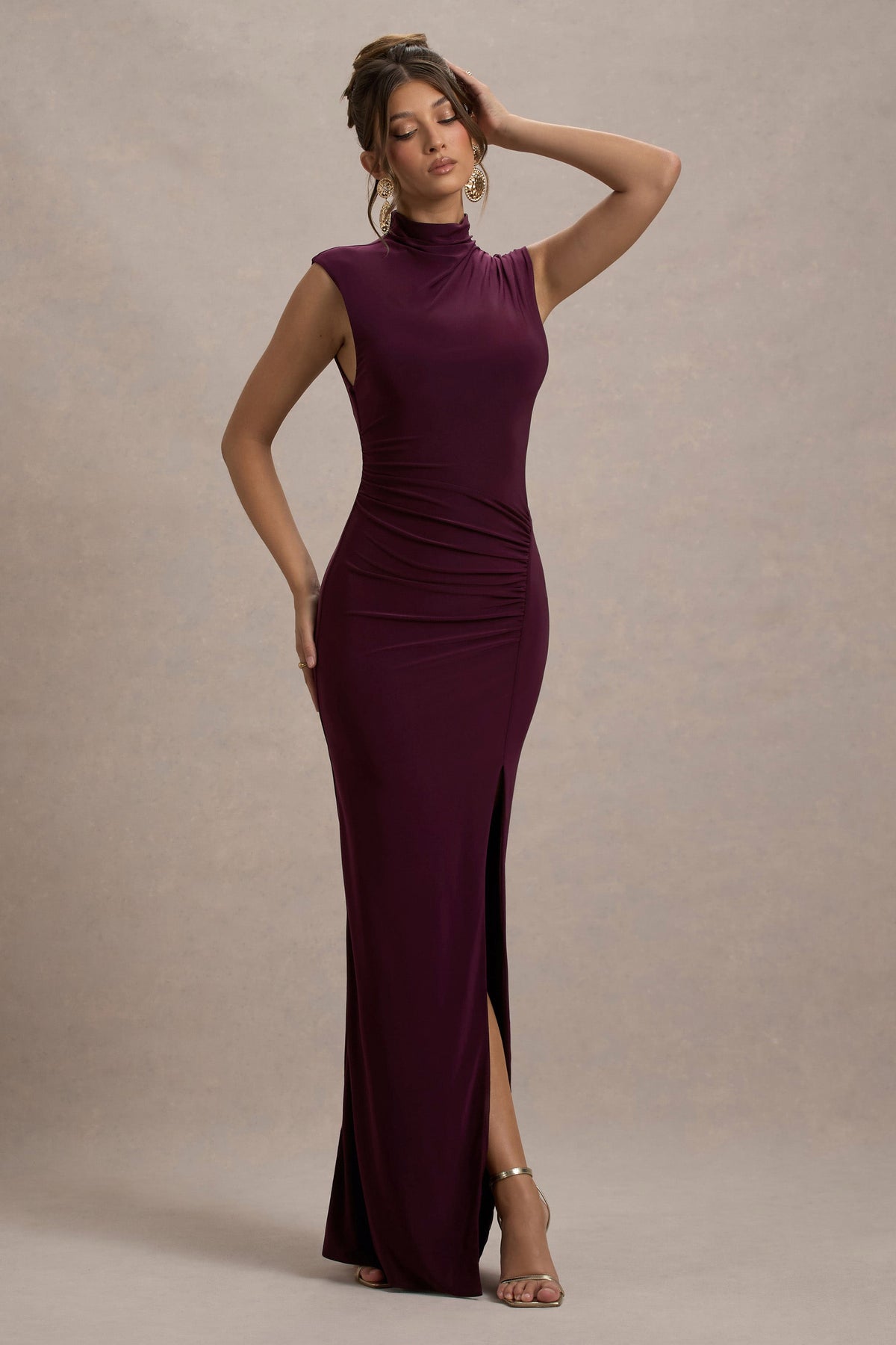 Lanetta | Śliwkowa marszczona Sukienka Maxi z Wysokim dekoltem i Rozcięciem