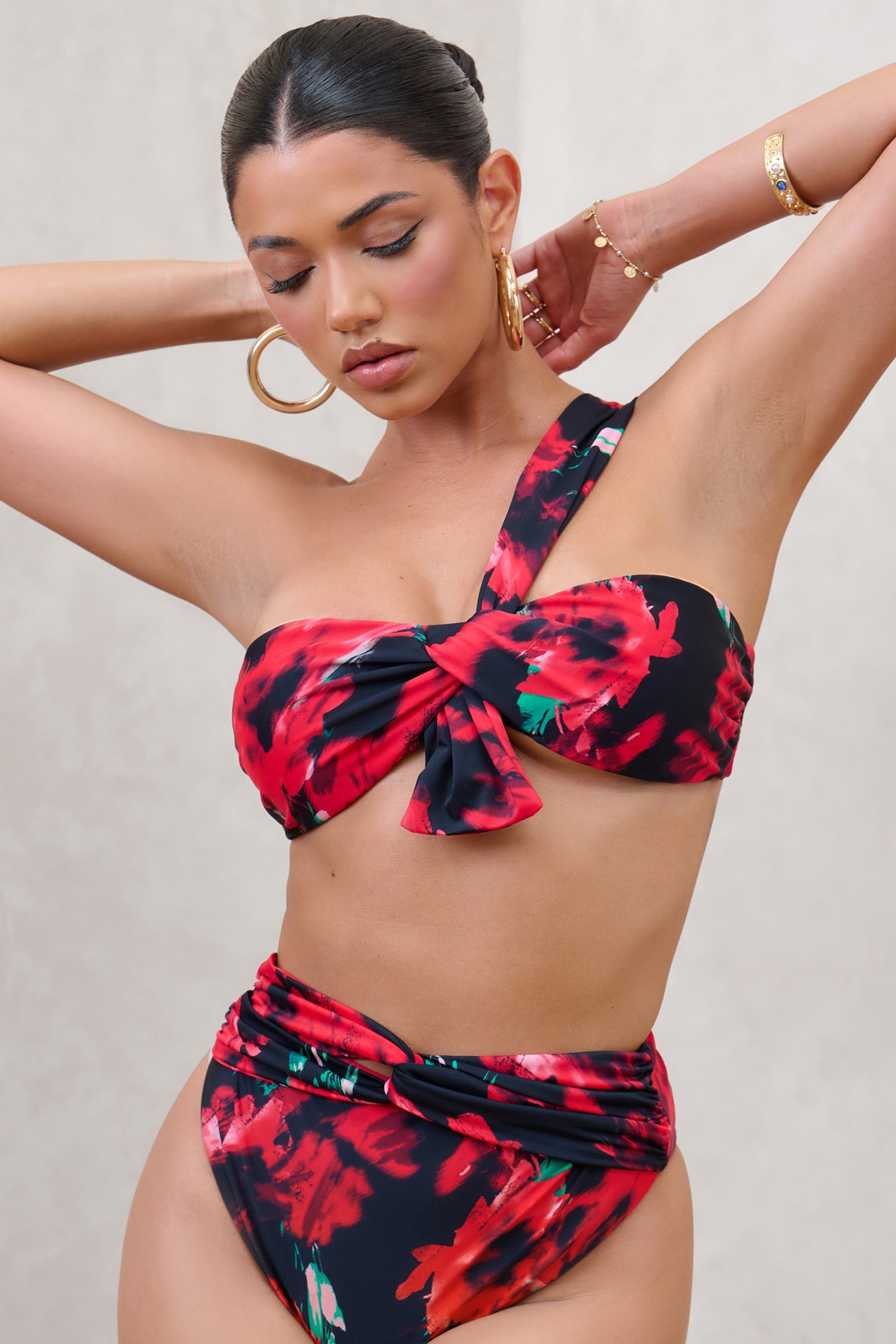 Bowline | Multi wzorzysta góra od bikini wiązana na jedno ramię