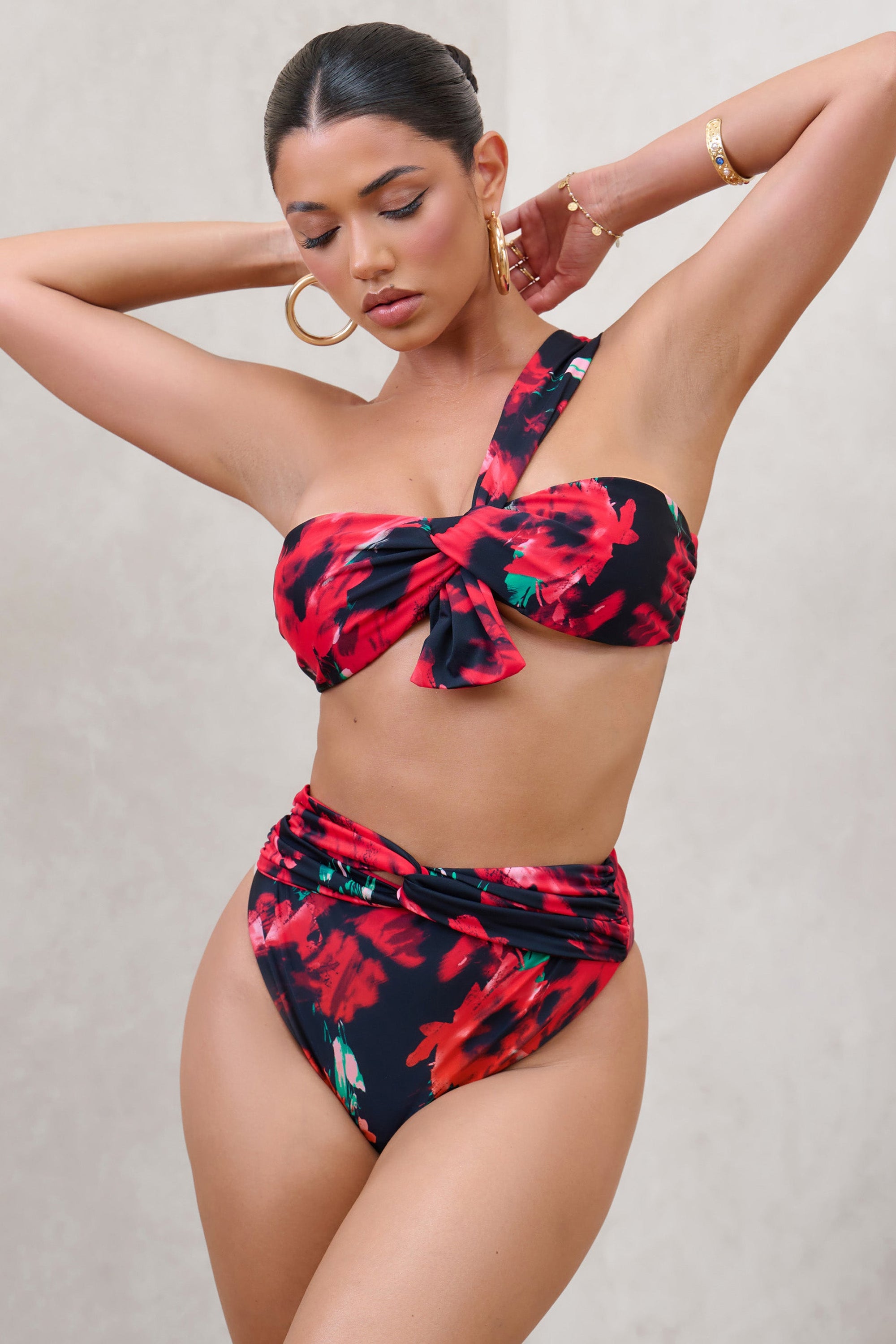 High Tide | Multi wzorzysty dół od bikini z wysokim stanem i skrętem z przodu