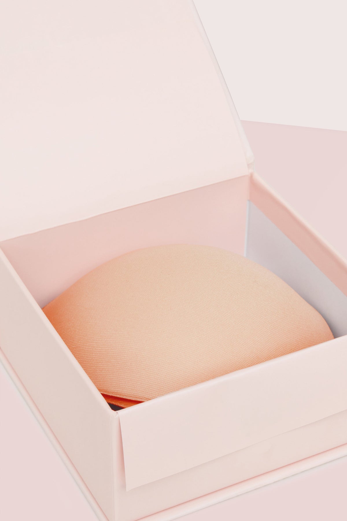 Magic Sticky Bra | Boomba beżowy samoprzylepny biustonosz