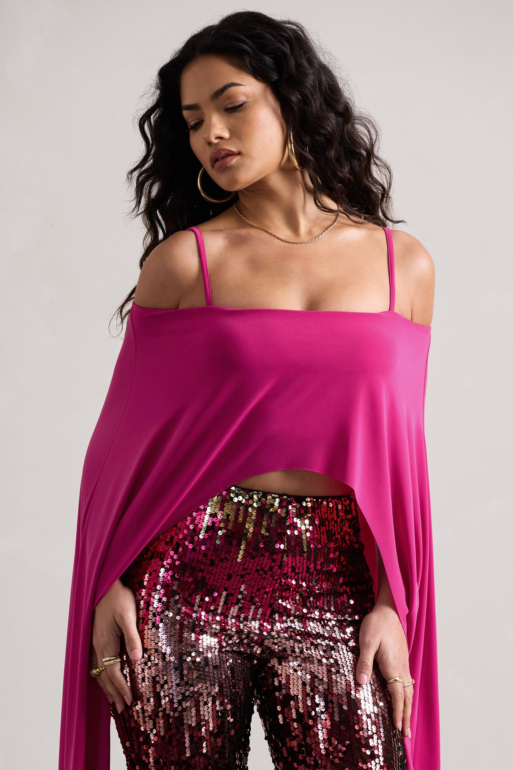 Floyd | Ciemno różowy crop top typu bardot z rękawami typu pelerynka