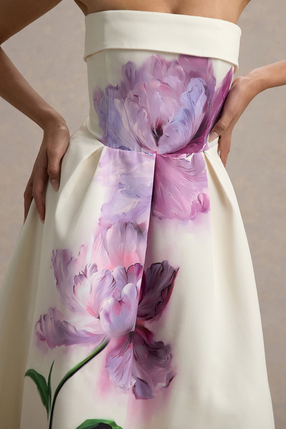 Annalise | Skater Sukienka Midi z Nadrukiem Piwonii i Dekoltem Typu Bandeau