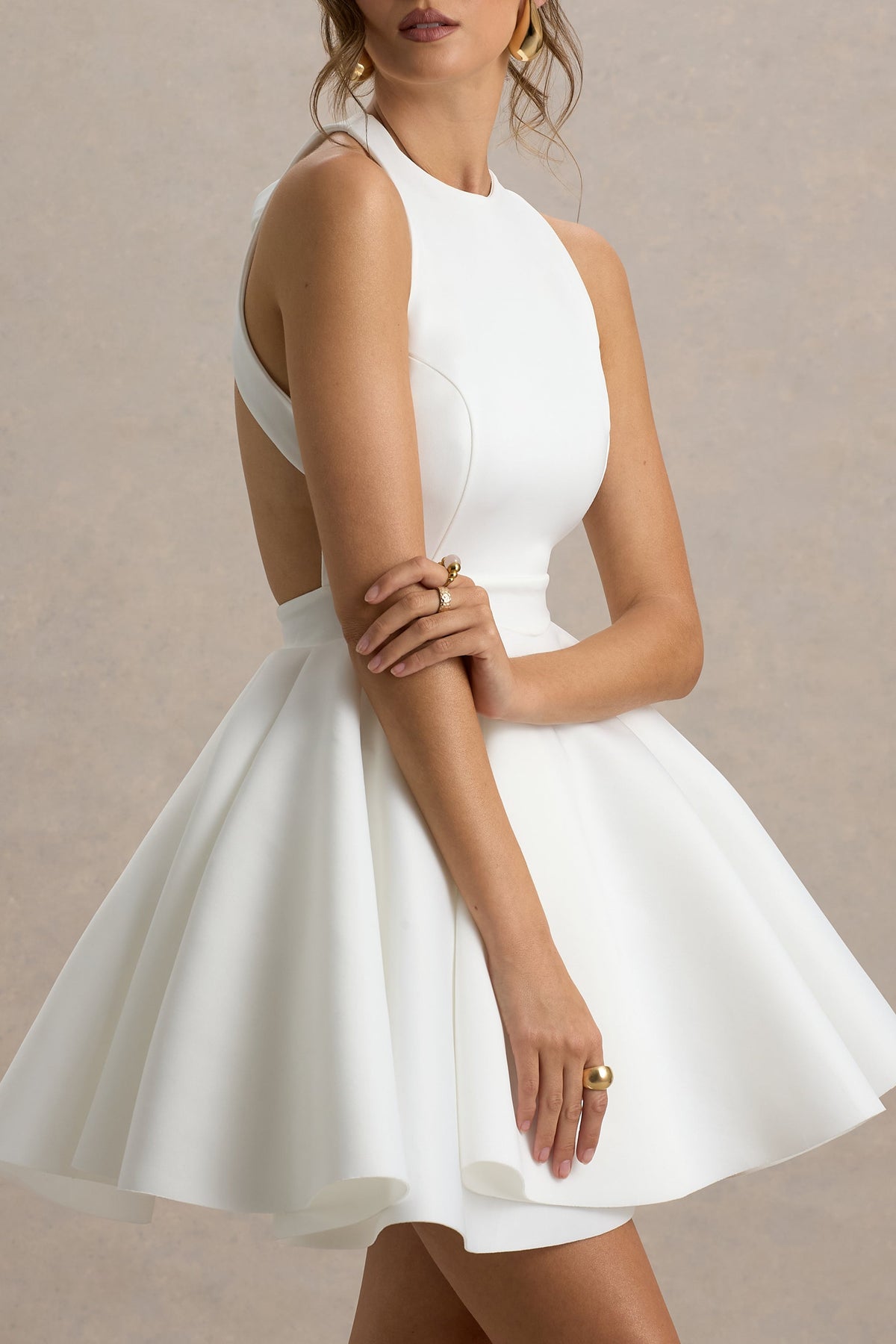 Waverly | Biała Sukienka Mini typu Skater z dekoltem typu racer, bez ramiączek