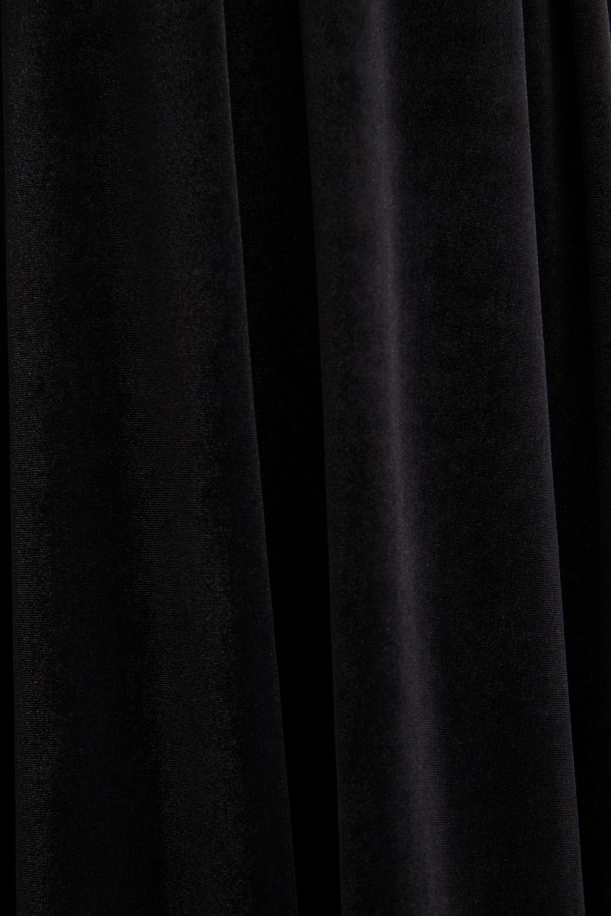 uploaded_image_4_czc3m