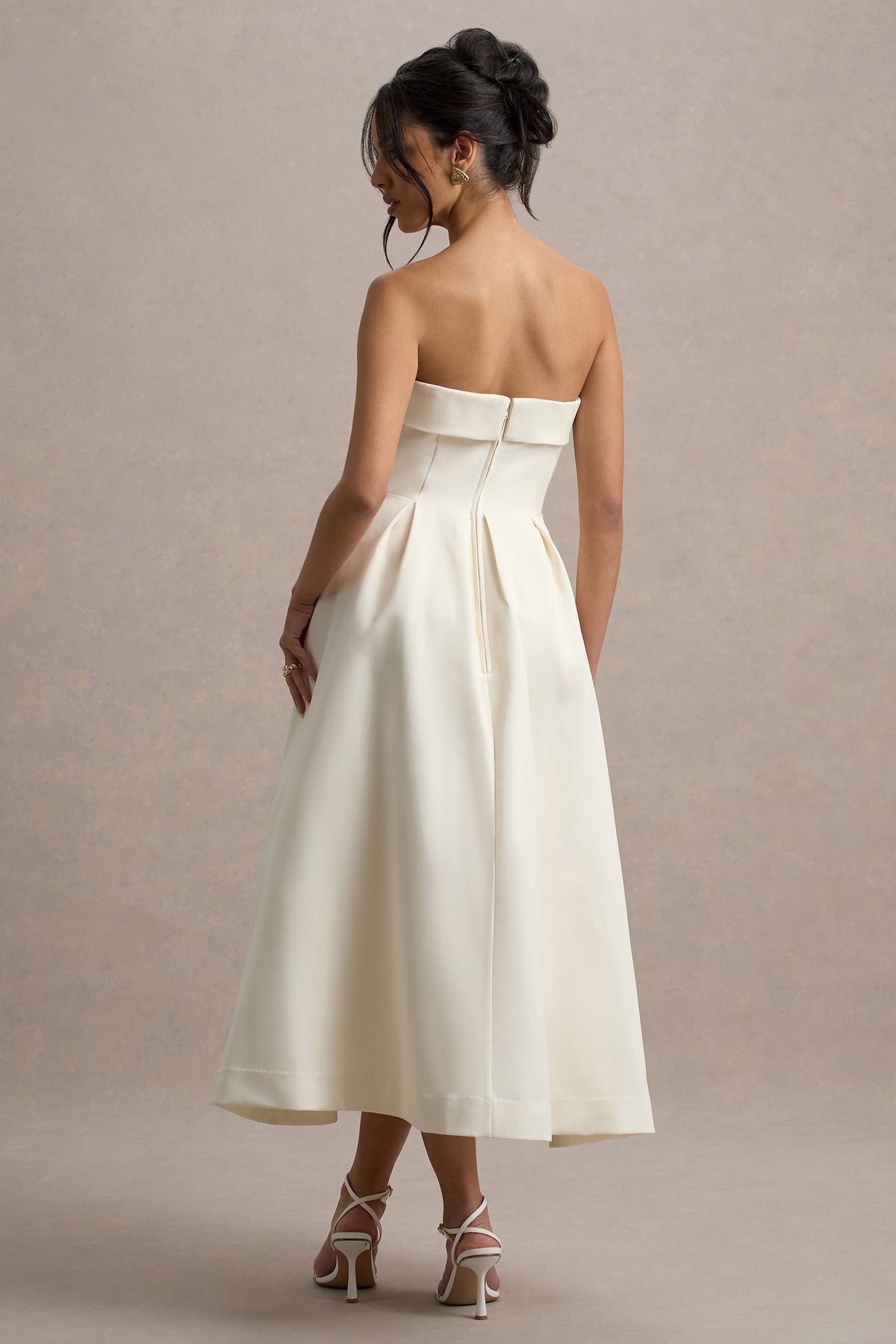 Annalise | Skater Sukienka Midi z Nadrukiem Piwonii i Dekoltem Typu Bandeau