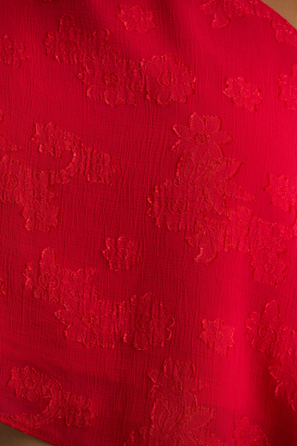 Aruba | Czerwony Satynowy Devore Asymetryczny Crop Top z Długimi Rękawami