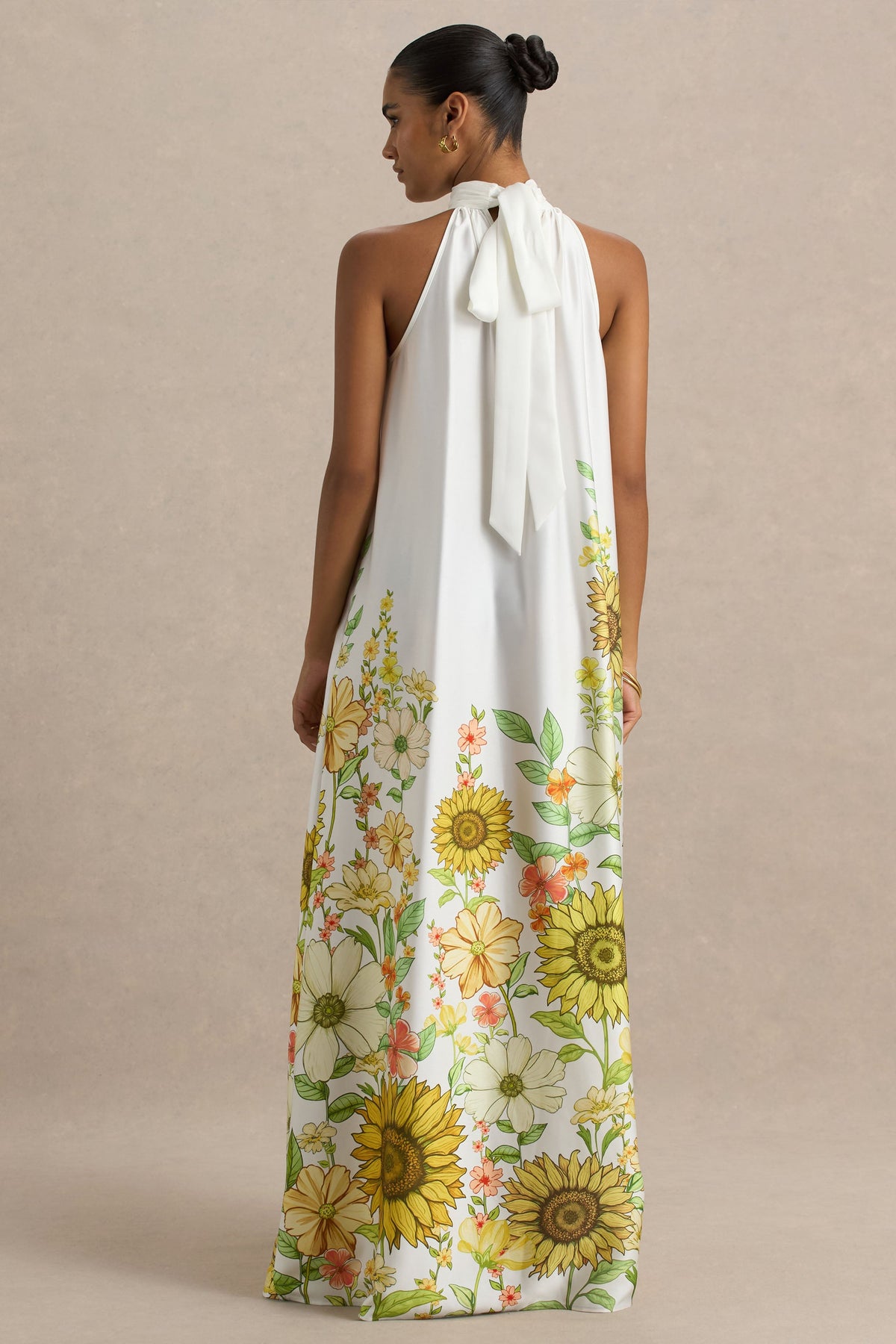 Glide | Satynowa Sukienka Maxi w Nadrukiem Słoneczników i Stójką